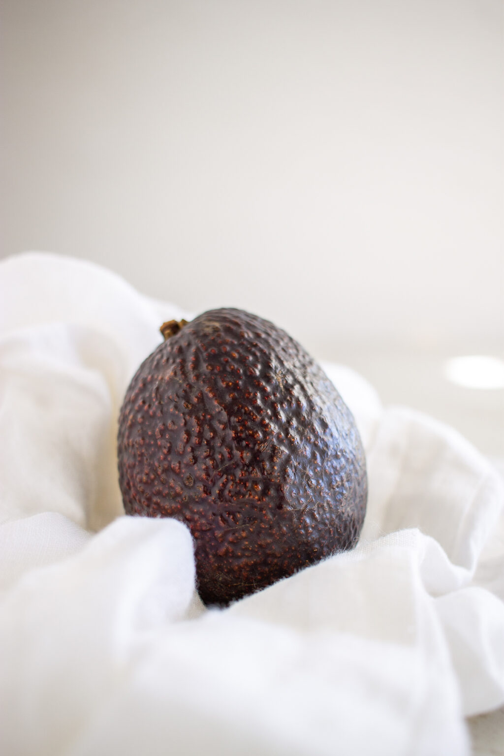 What Does Avocado Taste Like? (A Simple Tasting Guide)